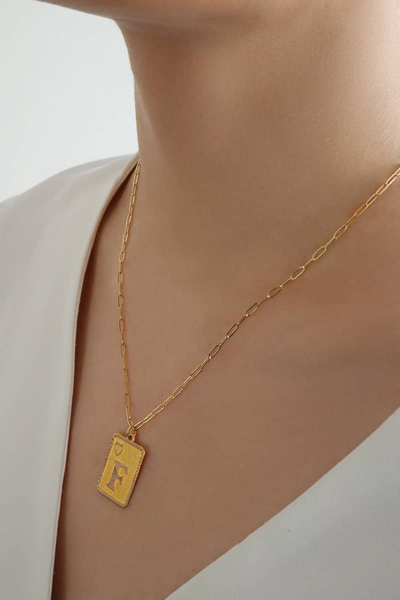 14 Ayar Altın Kare Nostaljik Harf Ataç Zincir Kolye