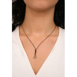 U Harfli İpli Altın Kolye TD40