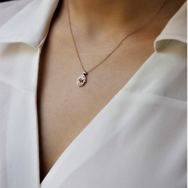 14 Ayar Altın Acurlu Çiçek Kolye Pırlantalı