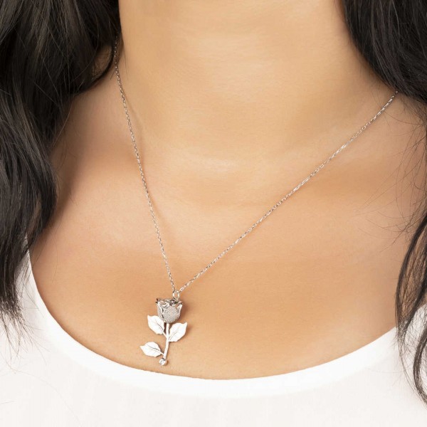 0,02 Karat Pırlantalı Gümüş Gül Kolye TD55