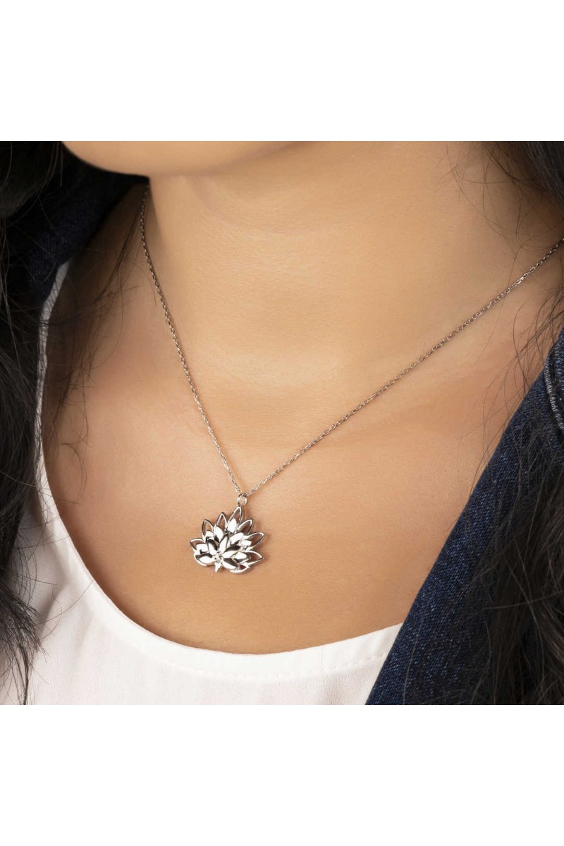 Pırlantalı Gümüş Lotus Çiçeği Kolye TD45