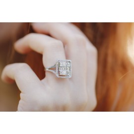 0.90 Karat Pırlanta Baget Yüzük