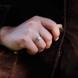 0,21 Karat Pırlanta Baget Yüzük TD340