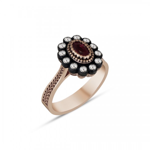 0,18 Karat Elmas Yakutlu Gül Oval Yüzük TD450